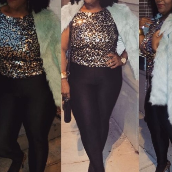 Top - Picture 2 of 2